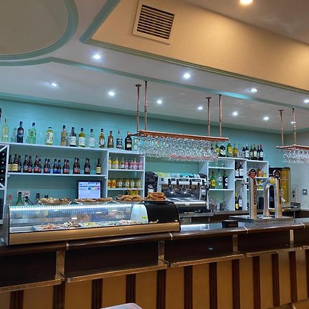 Hostal-Restaurante Posada Del Duque Villalbilla de Burgos Esterno foto